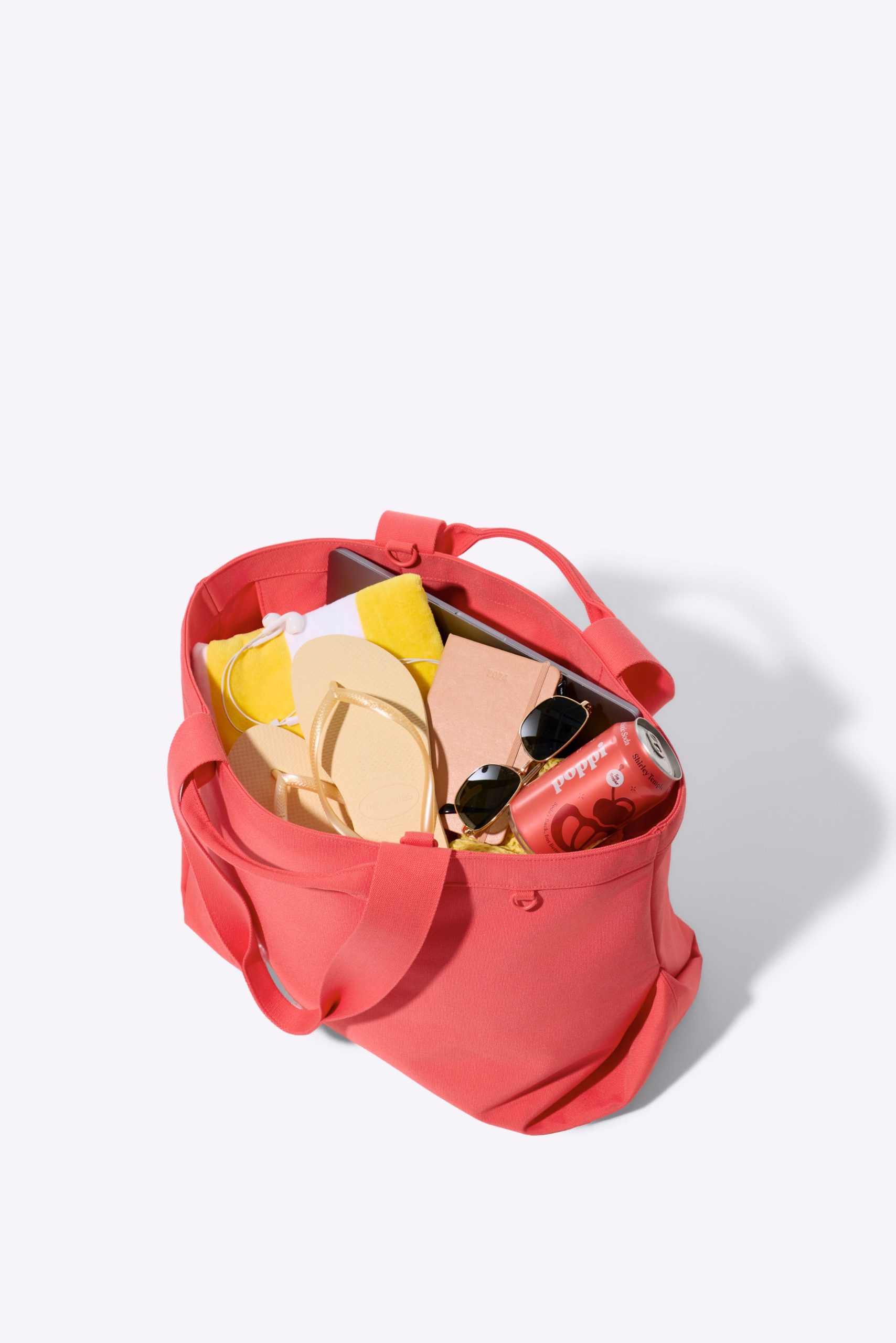 BÉIS x poppi The Travel Tote in Fruit Punch - Image 3