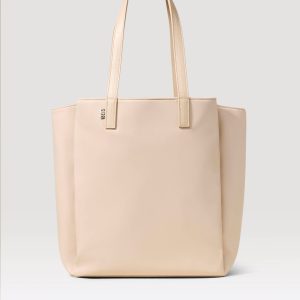 The Commuter Tote in Beige