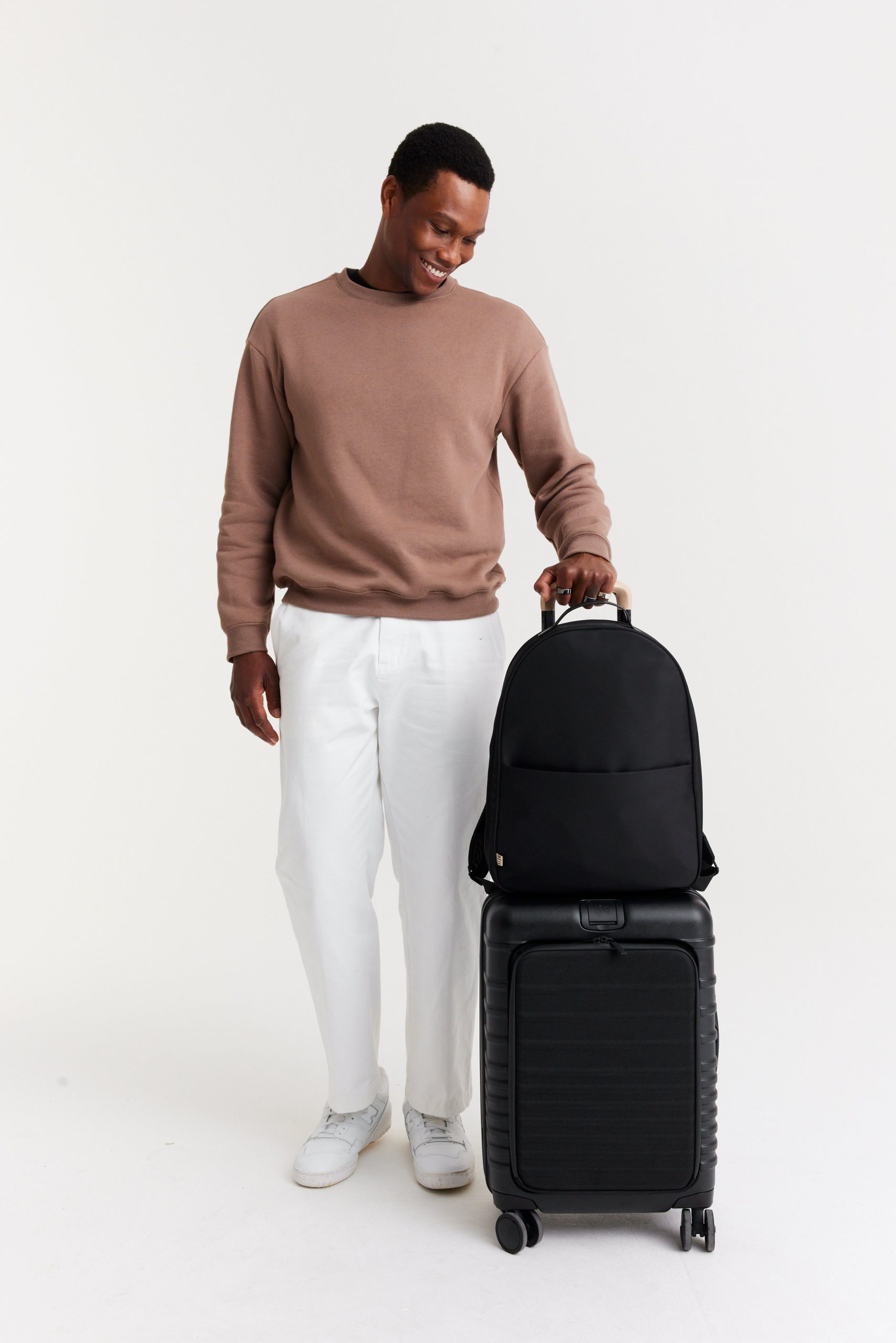 The Commuter Backpack in Black - Image 10