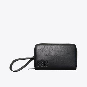 The Travel Wallet in Black